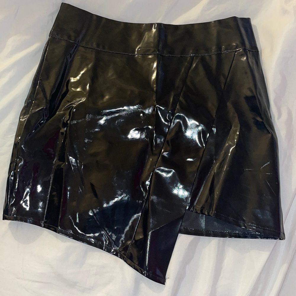 Latex Mini Skirt (L)